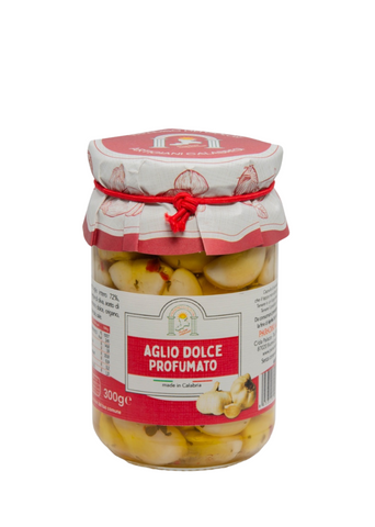 Sweet Fragrant Garlic in Extra Virgin Olive Oil