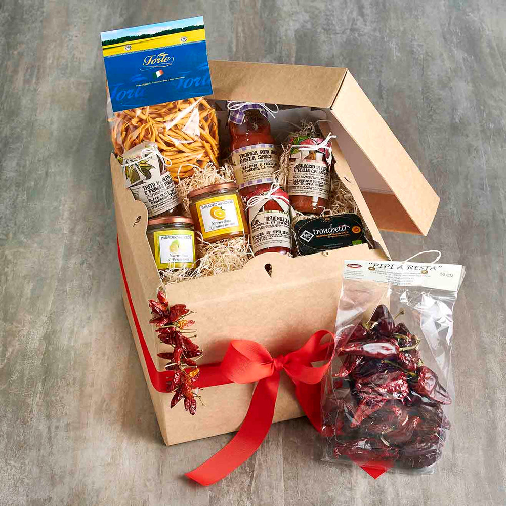 Vorrei Italian Food hamper with calabrian produce